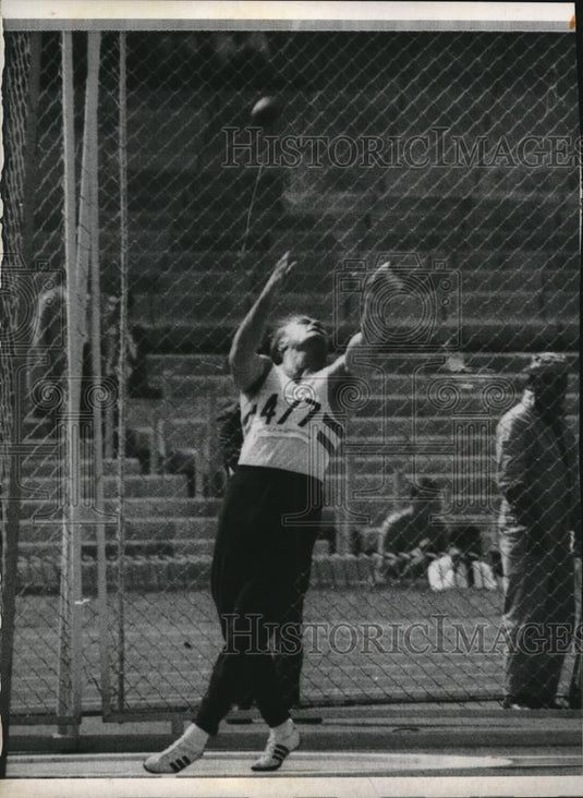 1968 Press Photo Mexico City Gyula Zsivotsky in hammer throw 238' 1" - nes26167 - Historic Images