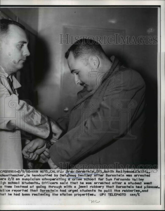 1960 Press Photo Van Nuys Calif Oran Bernstein & Det Bentley crime school - Historic Images