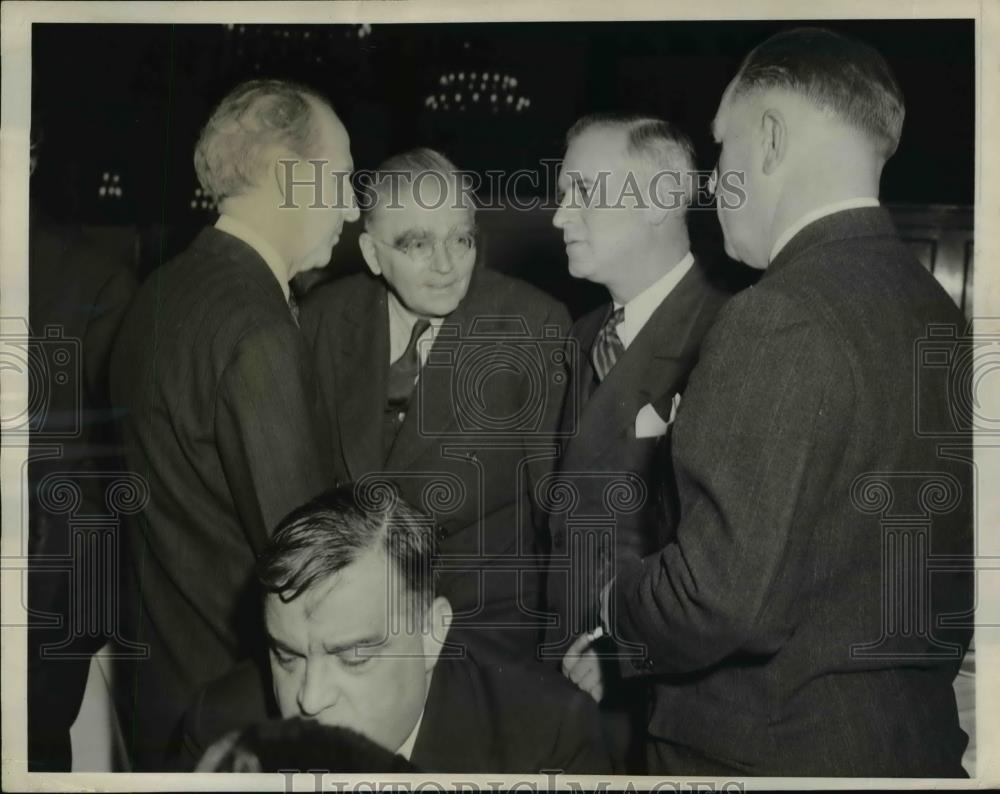 1941 Press Photo Governor John Doses of N Dakota, Gov Murray Van Wagoner, Michig - Historic Images