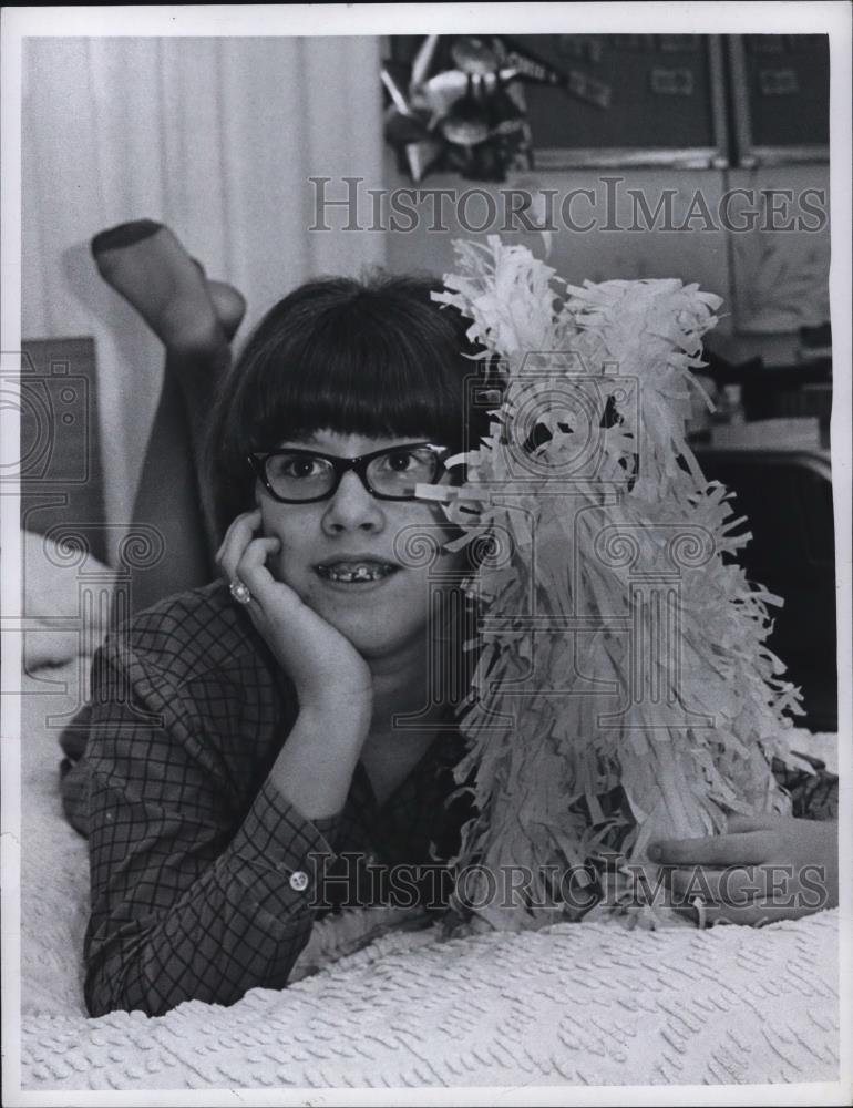 1968 Press Photo Loretta Foster of Seven Hills - Historic Images