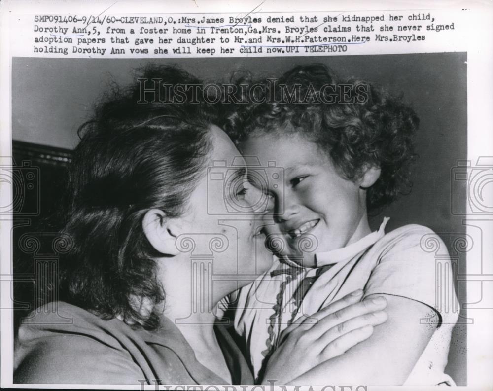 1960 Press Photo Mrs. James Broyles, Suspected Kidnapping Daughter Dorothy Ann - Historic Images