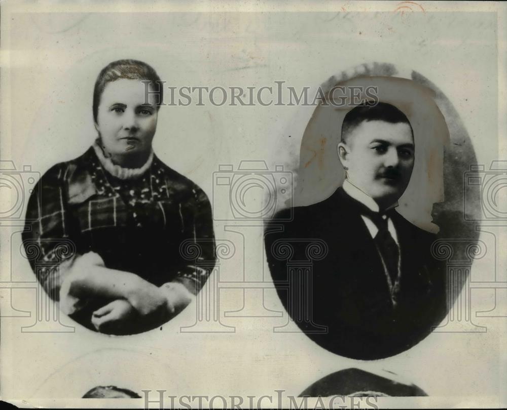 1931 Press Photo Vladimir Brunovsky and His Mother Before Imprisonment - Historic Images