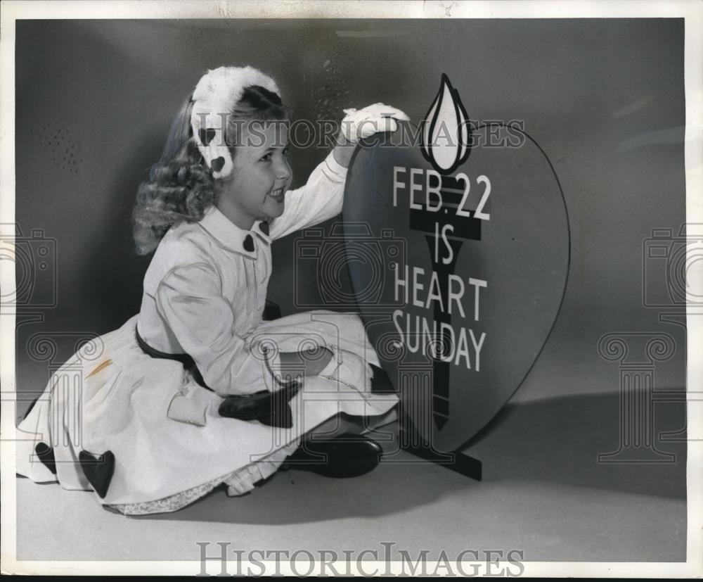 1959 Press Photo Little Debbie Quinn, Heart Fund &quot;Valentine Girl&quot; - Historic Images