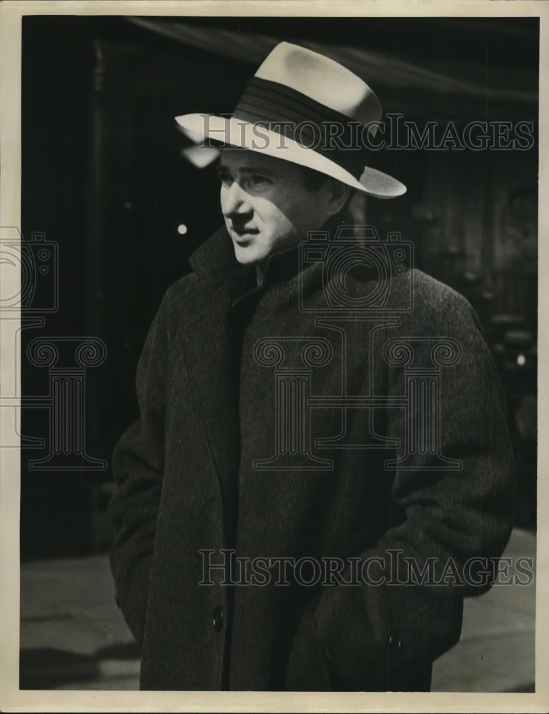 1941 Press Photo Charles Kornicks - Historic Images