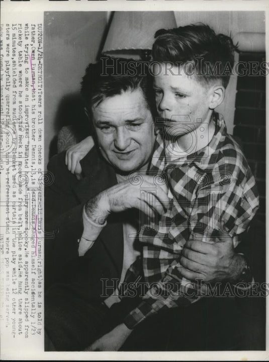 1953 Press Photo David Furman & Father Owen Furman Tells Him Brother is Dead - Historic Images