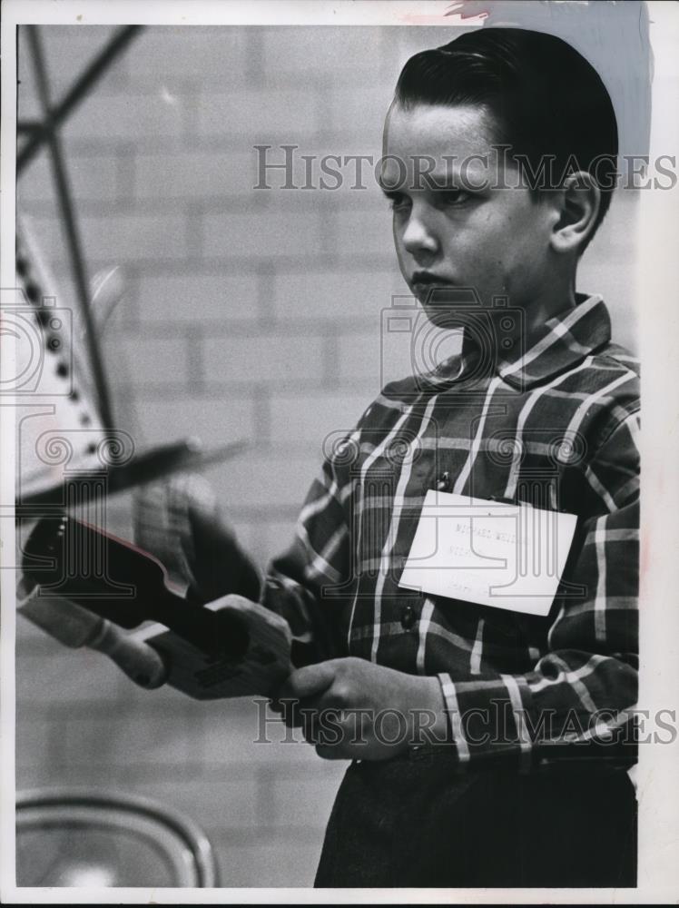 1965 Press Photo Michael Weiland in Milford School - Historic Images