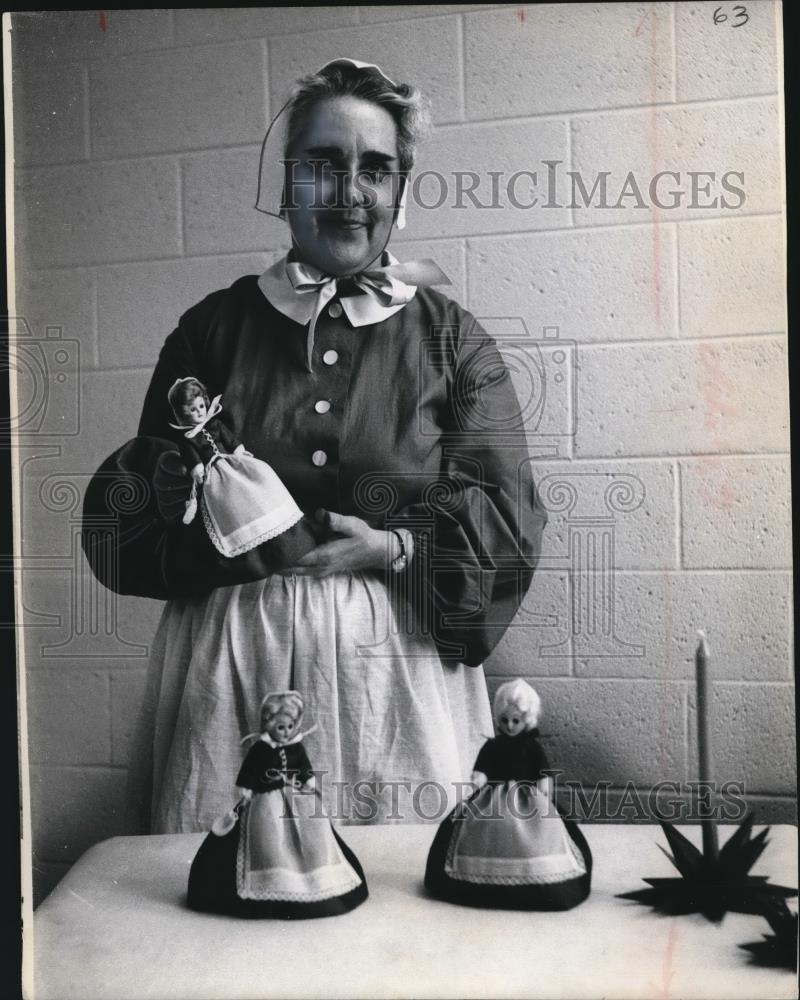 1966 Press Photo Morovian Traditional Costume - Historic Images