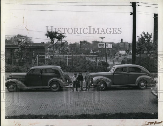 1942 Press Photo Detroirt & St Calir Playgrounds - Historic Images