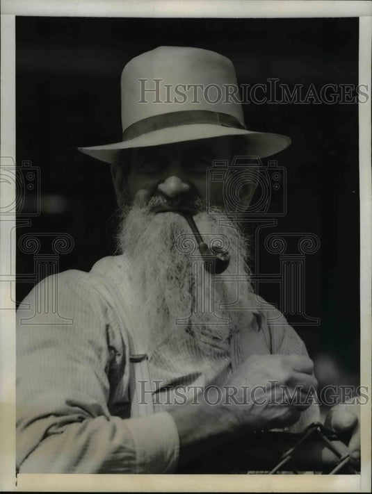 1943 Press Photo Yonkers NY Pat O'Connell trotter driver - Historic Images