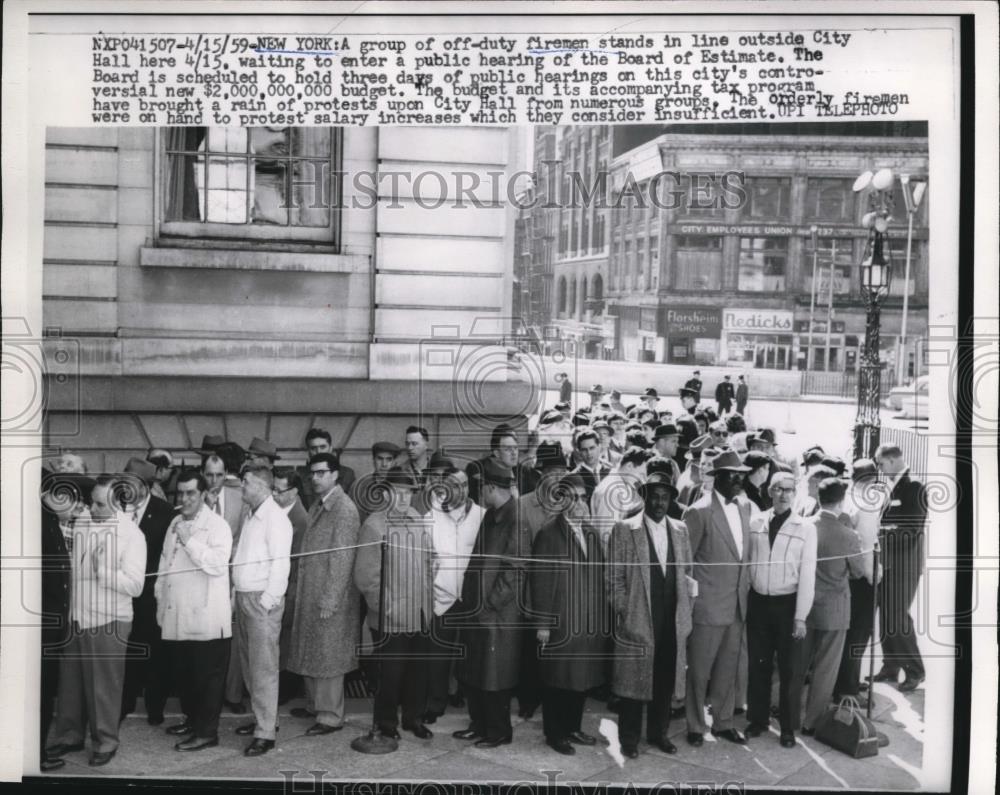 1959 Press Photo Off-Duty Firemen in Line, New York City Hall Public Hearing - Historic Images