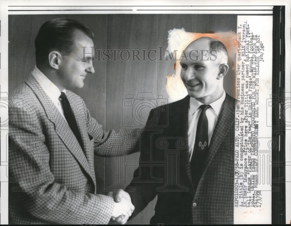 1958 Press Photo San Francisco 49ers Quartberback Y.A. Tittle, Milt Iverson - Historic Images