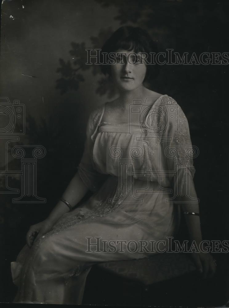 1924 Press Photo Mrs Montagu Ward, wife of Lt Ward British Navy - Historic Images