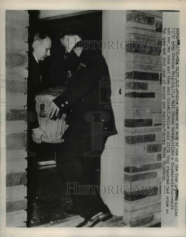 1953 Press Photo Policemen Remove Bodies After Charles Weigold Murder Suicide - Historic Images