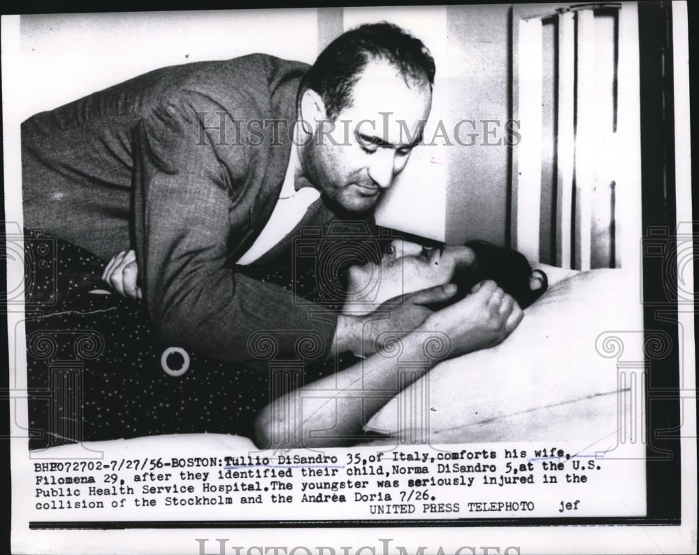 1956 Press Photo Tullio Disandro w/ wife Filomena after the tragedy - nee13642 - Historic Images