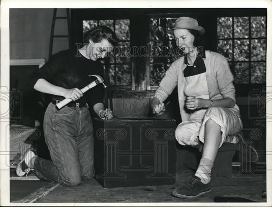 1939 Press Photo Mrs William Lamprecht & Betty Anne Forbes of Jr League - Historic Images