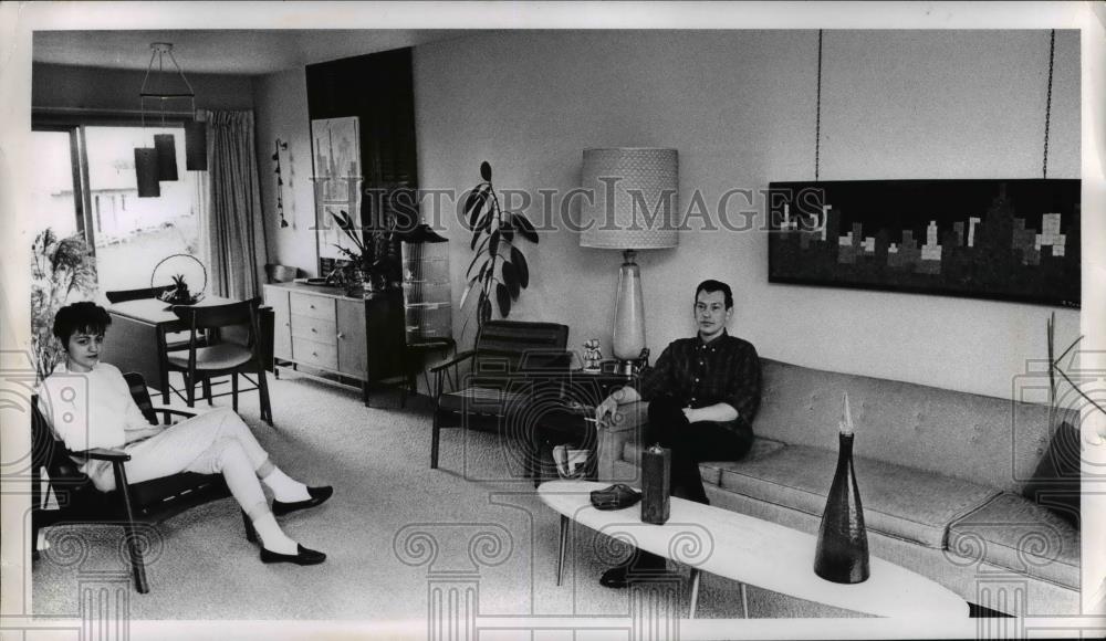 1966 Press Photo Couple Sit in Modern Decorated Living Room, Cleveland Ohio - Historic Images