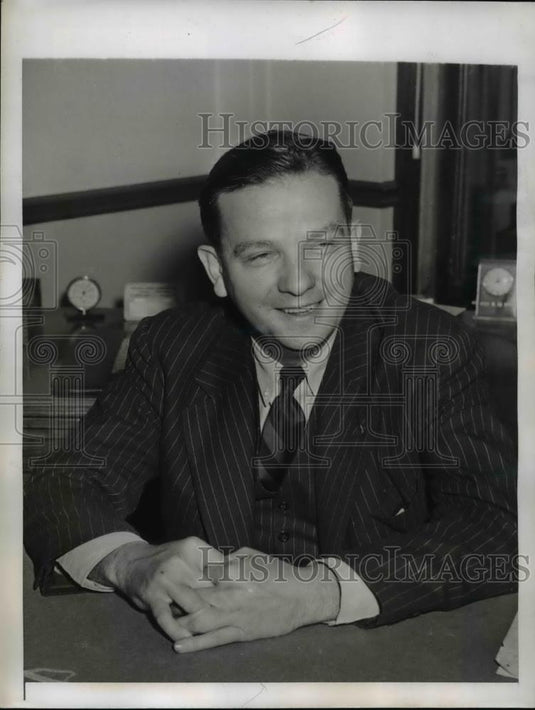 1943 Press Photo New Haven Conn John T O'Grady VP Bristol Aeronautical Corp - Historic Images