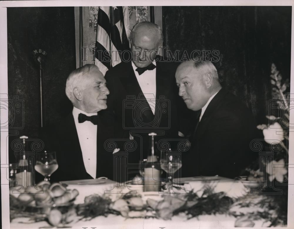 1937 Press Photo of Sec. of State Cordell Hull (L), Joseph P. Tumulty, and - Historic Images