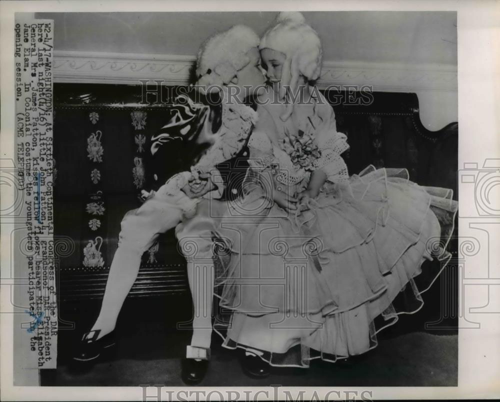 1951 Press Photo John Patton &amp; Elizabeth Jane Elam Colonial Costume DAR Congress - Historic Images