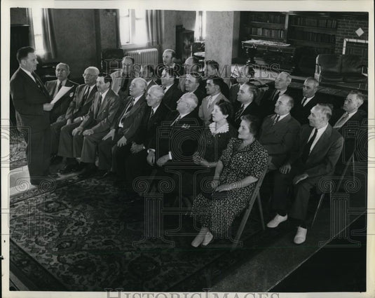 1943 Press Photo Jewish Orthodox Old Home exhibit at Carter Hotel - nee11509 - Historic Images