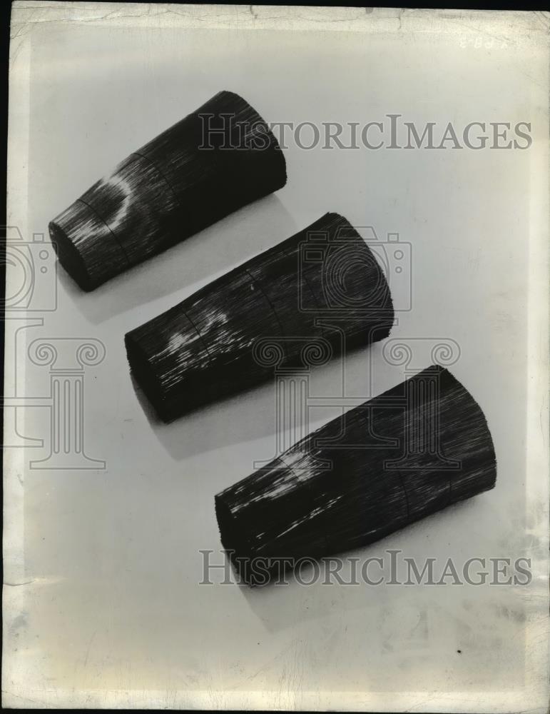 1944 Press Photo Paint brush bristles made of new nylon tapers - nee15095 - Historic Images