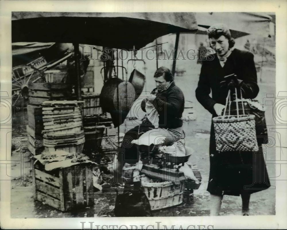 1942 Press Photo Marseilles, France Fruit and Vegetable Stall - nee16337 - Historic Images