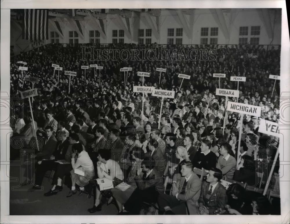 1948 Press Photo A Vandenberg Nominated at Oberlin College Mock GOP Convention - Historic Images