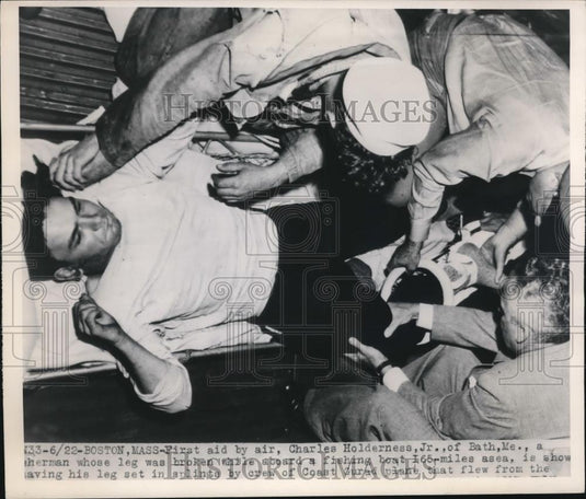 1948 Press Photo Fisherman Charles Holderness Receives First Aid, Boston - Historic Images
