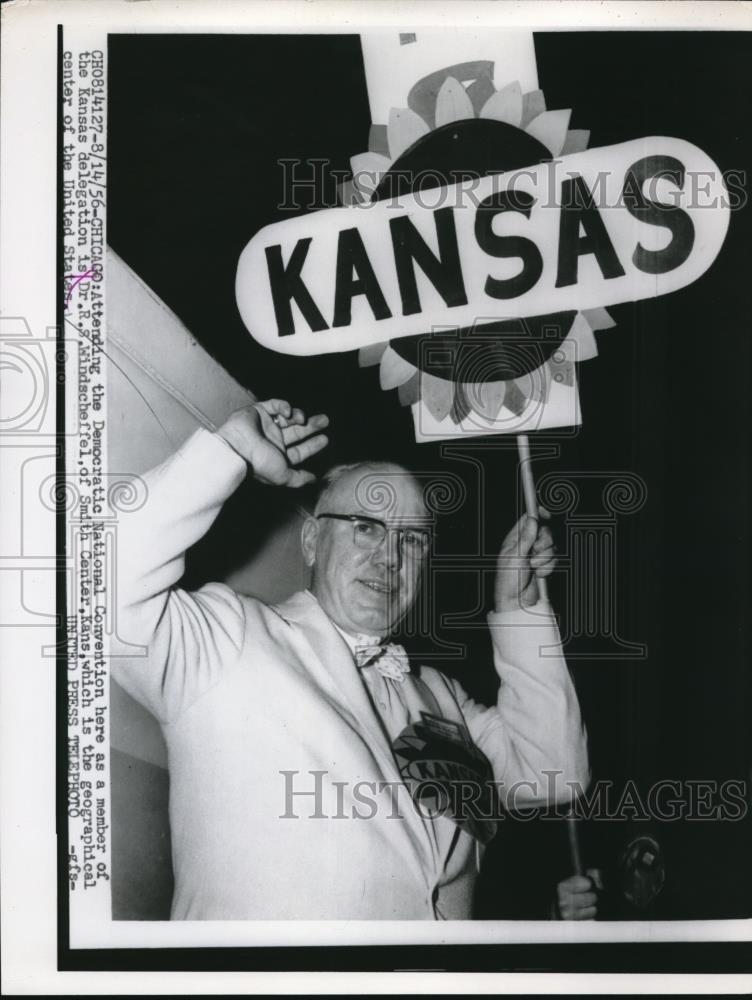 1956 Press Photo Dr. R.S. Windscheffel, Kansas at Democratic National Convention - Historic Images