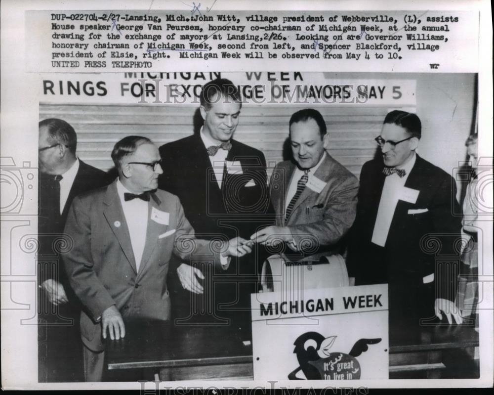 1958 Press Photo John Witt, George Van Peursem, and Spencer Blackford - Historic Images