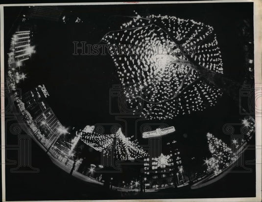 1966 Press Photo Pof. Sg. Christmas Structure - Historic Images