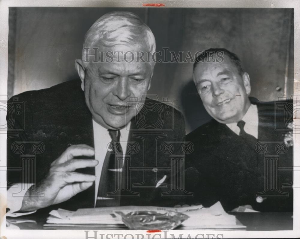 1955 Press Photo Defense Secretary Charles E. Wilson, Admiral Arthur W. Radford - Historic Images