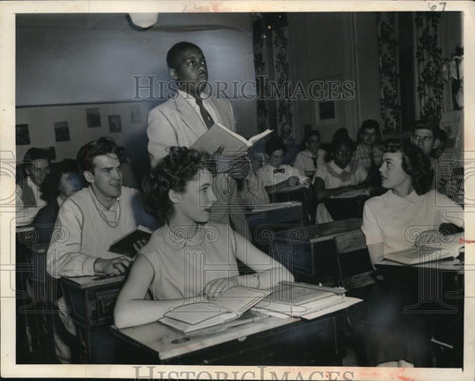 1954 Press Photo Nathaniel Steward Attends St Dominic High School in Washington - Historic Images