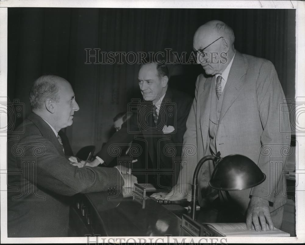 1943 Press Photo DC Treasury Sec Henry Morgenthau, Rep J Cooper - Historic Images