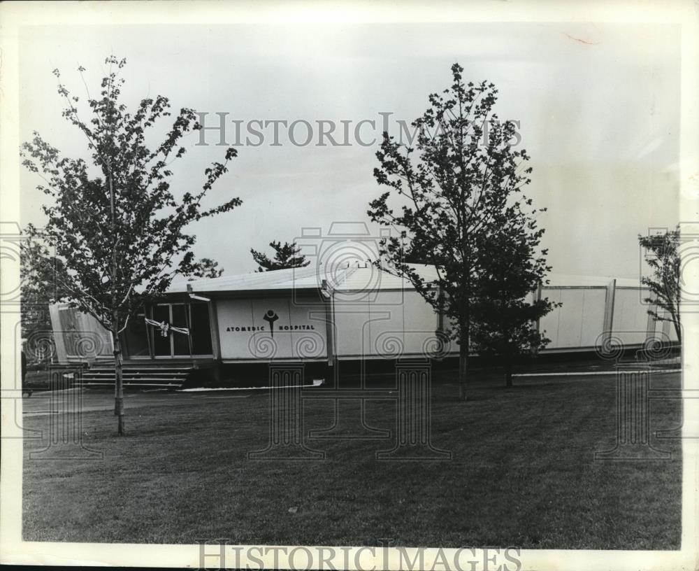 1961 Press Photo Atomedic Hospital Aluminum Structure - Historic Images