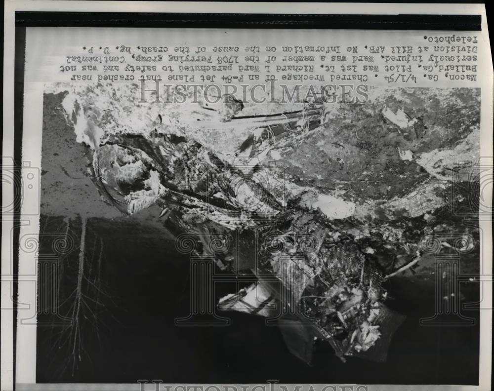 1954 Press Photo Richard L Ward Uninjured in F84 Jet Plane Crash Bullard Georgia - Historic Images