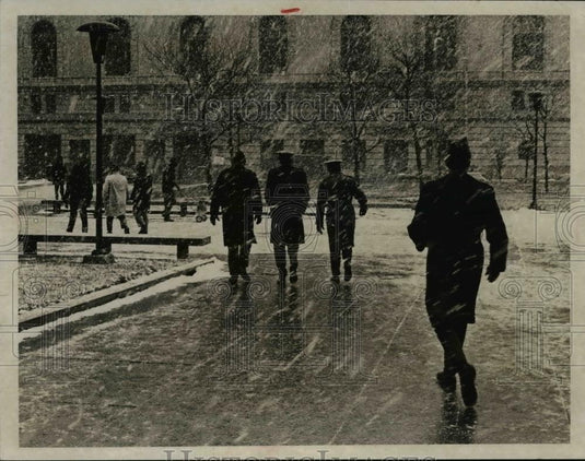 Press Photo E 6th and Rockwell - Historic Images