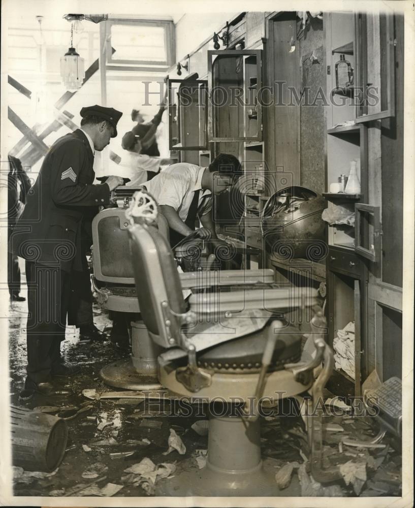 1931 Press Photo Barber Shop Ready for Grand Opening has Explosion - Historic Images