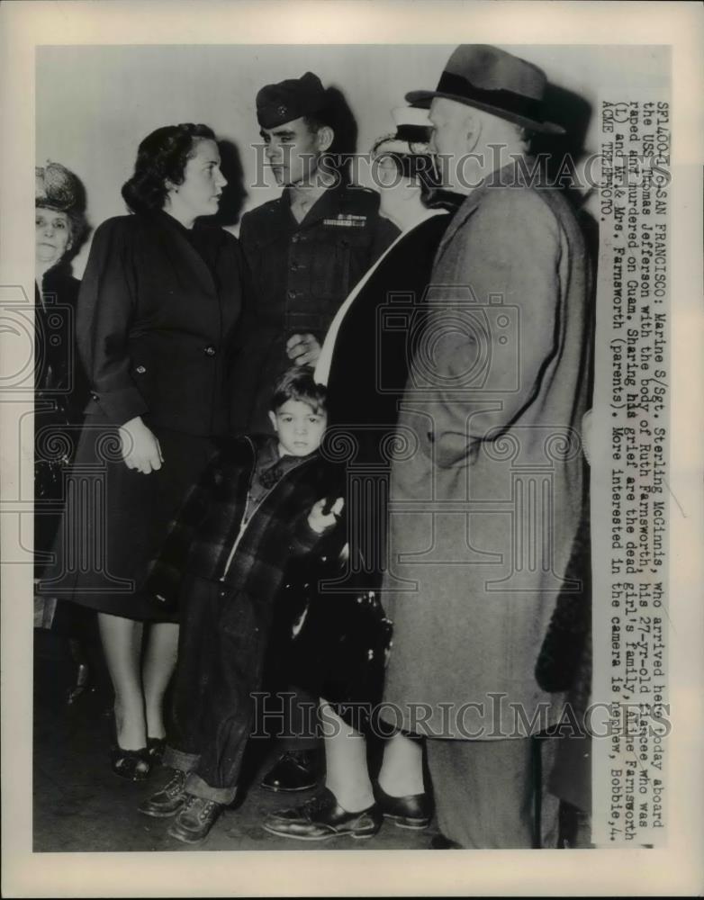 1949 Press Photo Marine Sgt Sterling McGinnis Arriving on USS Thomas Jefferson - Historic Images