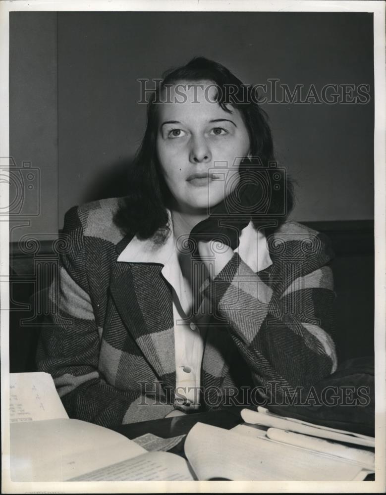 1941 Press Photo Beautiful Paul Von Luckner Appeared in Federal Court - Historic Images