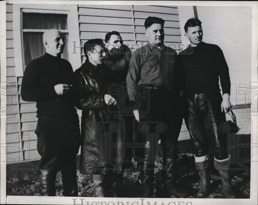 1937 Press Photo Alexsie Gratciansky in charge of search for missing pilots - Historic Images