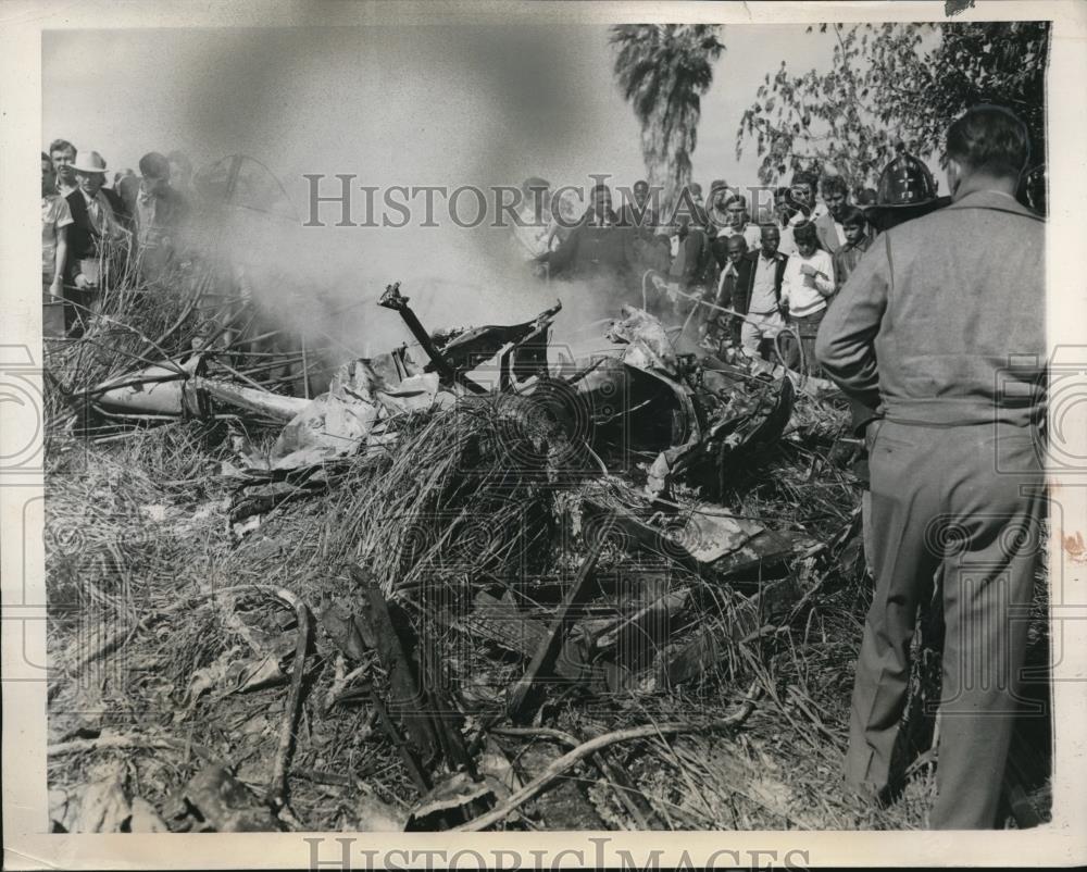 1940 Press Photo of the scene of plane crash in Miami, Florida. - Historic Images