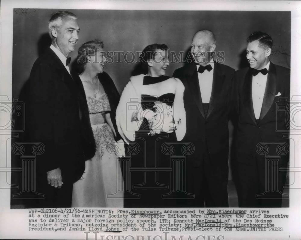 1956 Press Photo DC Pres & Mrs Eisenhower, Mrs MacDonald. JL Jomes editors - Historic Images