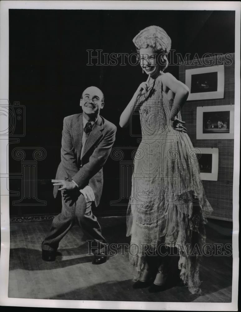 1954 Press Photo Dr.Frank Whiing,Director of the University of Minnesota - Historic Images