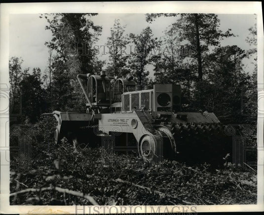 1959 Press Photo An electric "Tree Crusher" design to remove unproductive forest - Historic Images