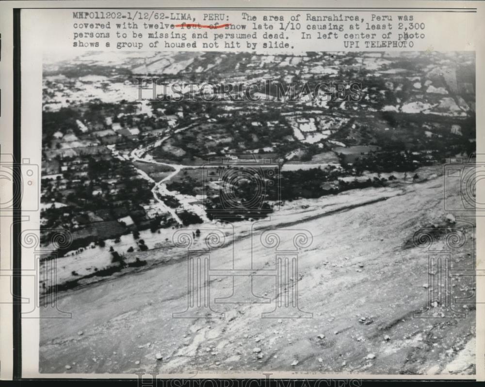 1962 Press Photo A air view of the disaster scene a Ranrahirca in Peru - Historic Images