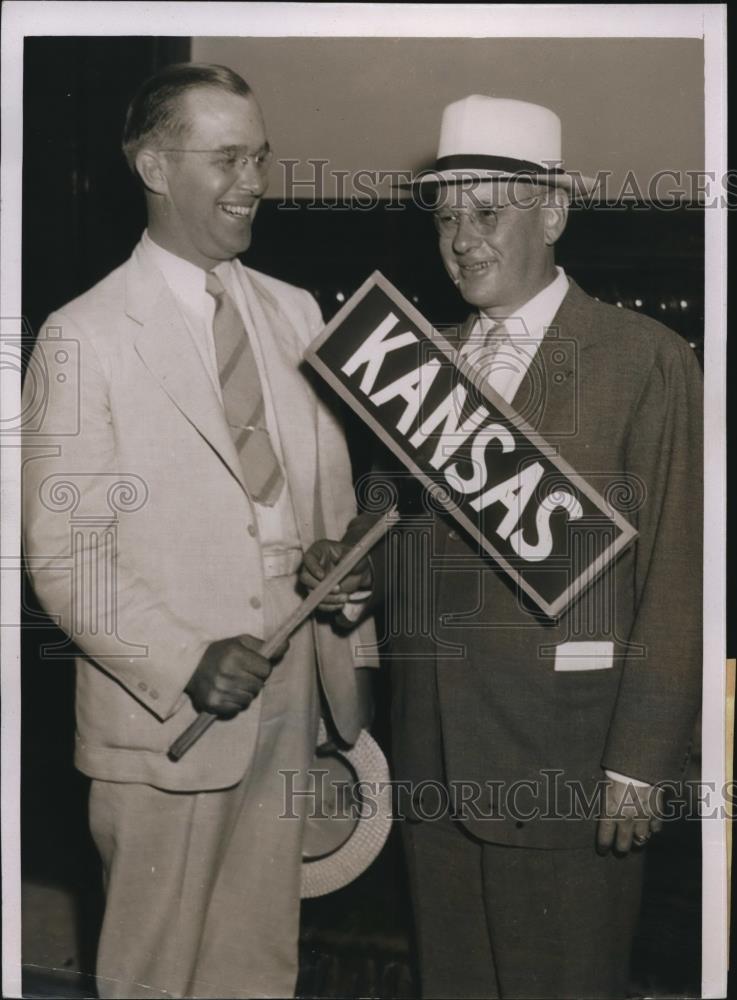 1936 Press Photo Governor Landon & John McCuish Delegate of Republican Conventio - Historic Images