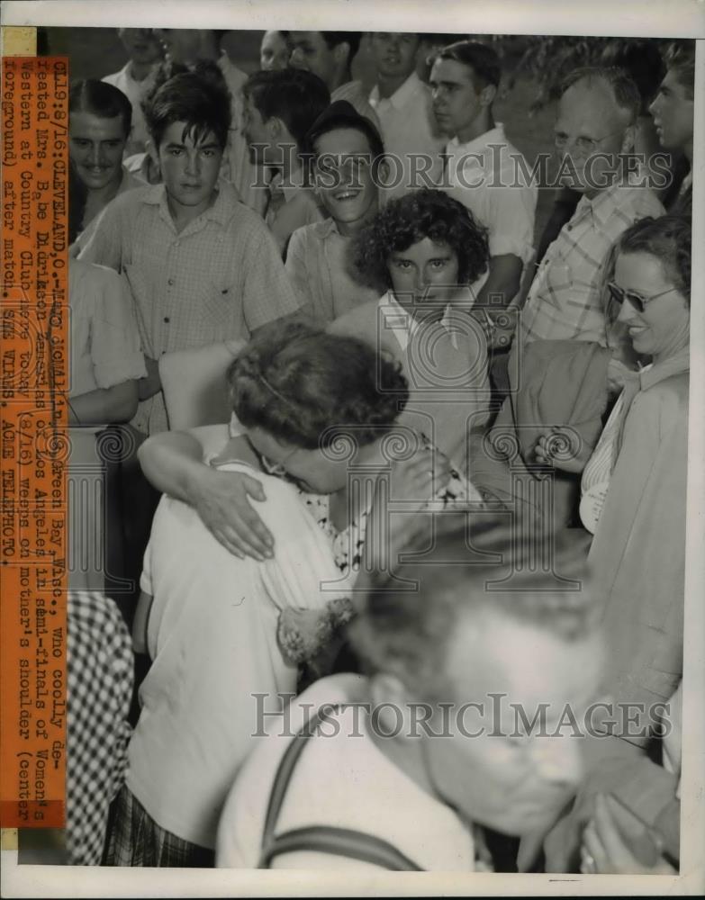 1946 Press Photo Mary Mcmallin, champion of the Women&#39;s Western at country Club - Historic Images