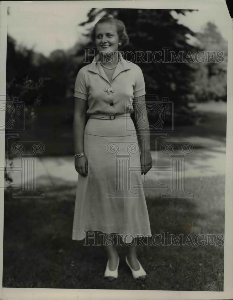 1935 Press Photo Elizabeth Vandenberg, Daughter of Michigan Senator A.H. - Historic Images