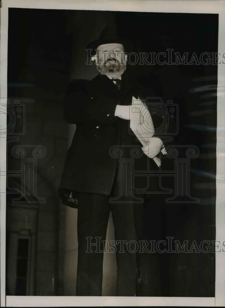 1937 Press Photo Representative George Tinkham left the Supreme Court building - Historic Images